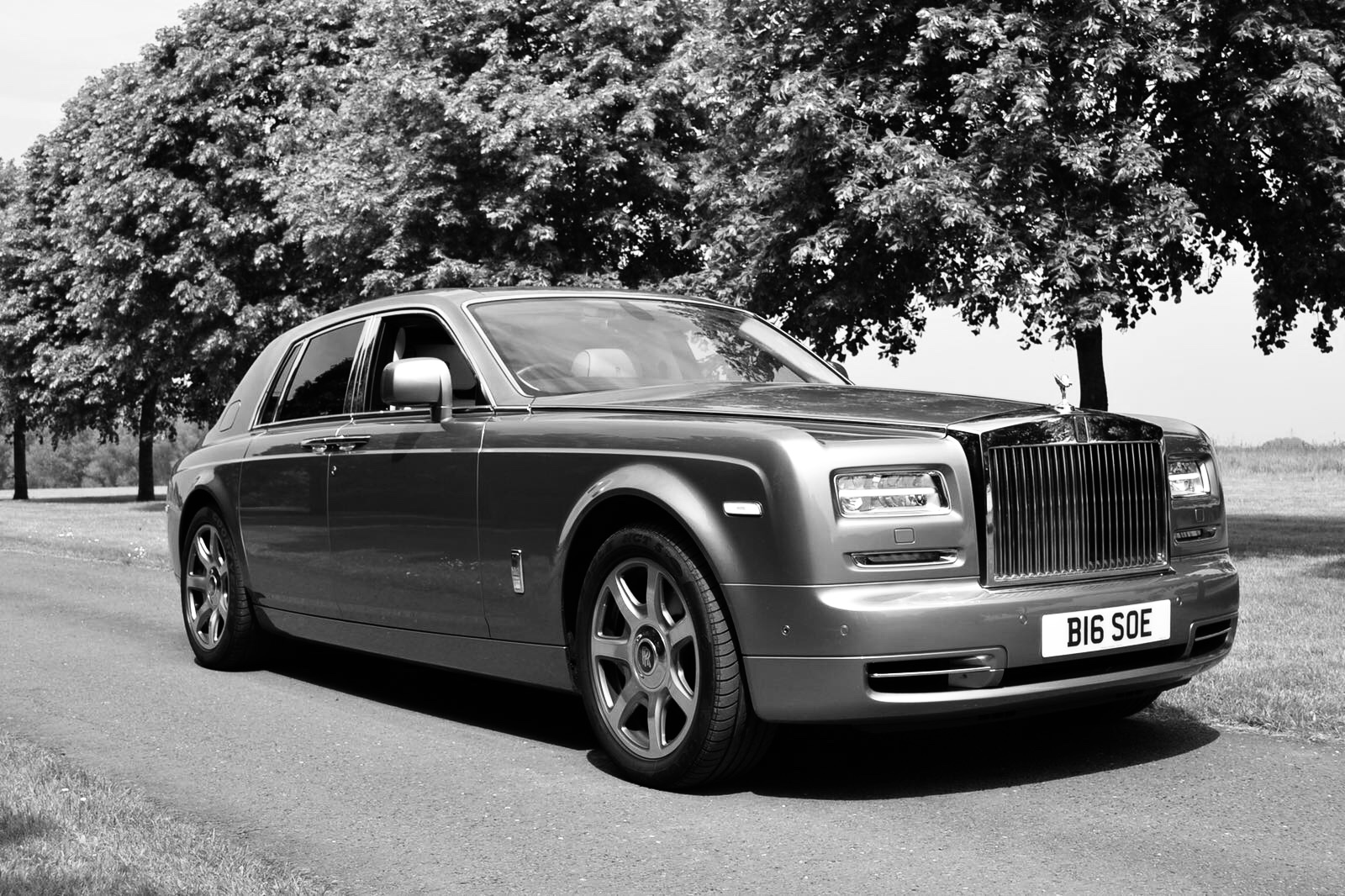 Rolls Royce Phantom Chauffeur Hire in London | EG Chauffeurs